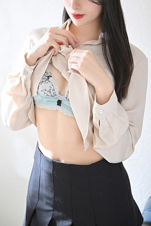 大崎　メイ photo4