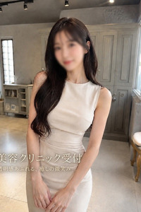 透明感抜群、癒しの受付美女(25)