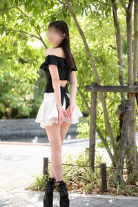 青峰 みうり(19)