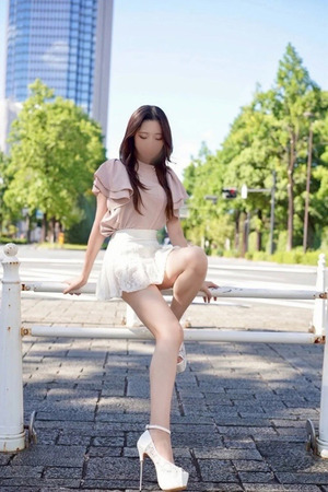 宇佐美 もなか photo2