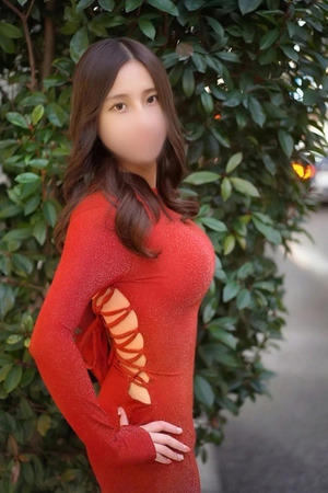 小出 しおん photo4