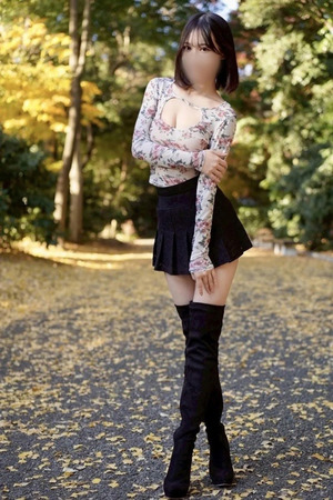 宮秋 ひいな photo4