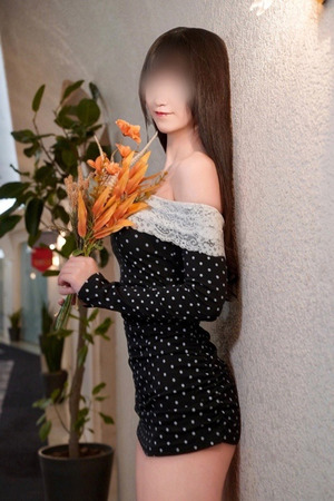 香月 ここね photo1