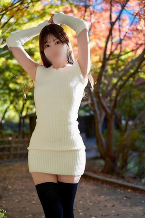 三戸 ひなり photo1