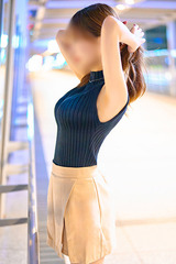 MOEKA サムネイル photo2
