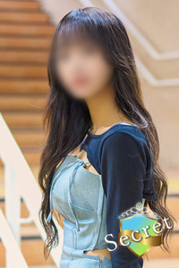 SERINA 写真