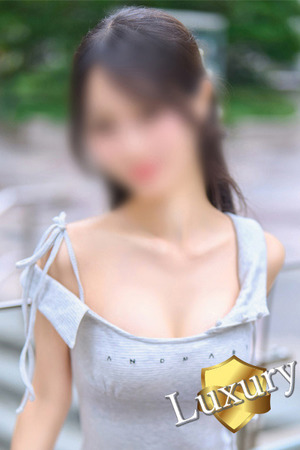 TSUKI photo1