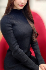 鎌谷 里咲 サムネイル photo1