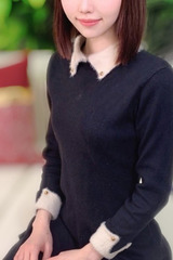 鈴山 日菜 サムネイル photo1