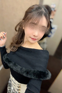 吉島 郁美(26)