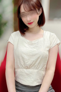 似鳥 文香 写真