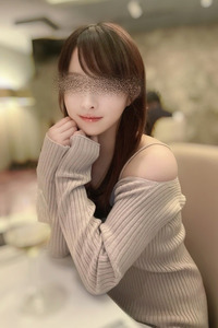 小塚 愛夕 写真