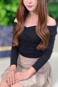 湯沢 聖奈 写真