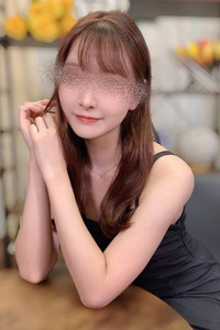 西内 芽衣奈