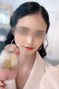 木崎 菜乃花(24)