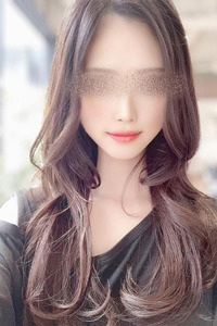 勝浦 美咲(24)