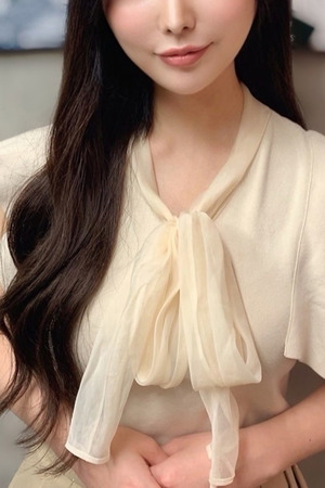 秋広 恵麻 photo1