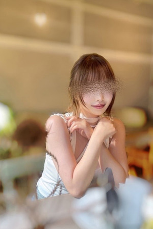 亀山 桃寧 photo2