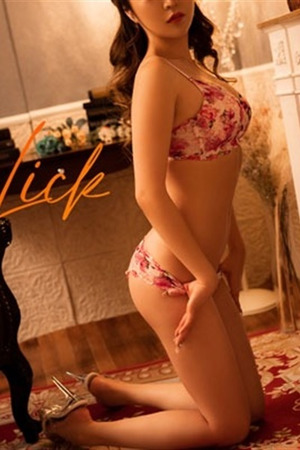 中嶋 葵 photo2