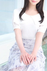 新人・まりな サムネイル photo1