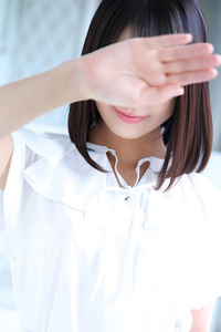 新人・伊織(いおり) 写真