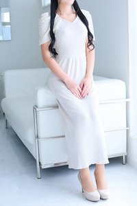 新人・香玲菜(かれな) 写真