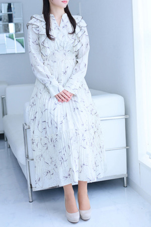 新人・奈留(なる) photo4