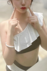 深美 杏奈 サムネイル photo2