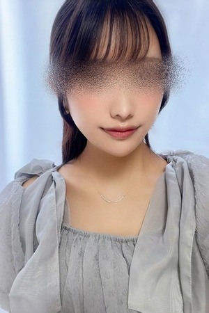 手塚 百花 photo1