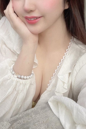 深美 杏奈 photo1