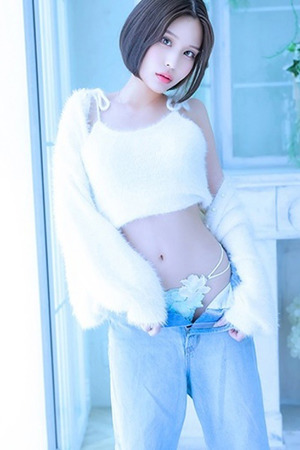 真白(マシロ) photo3