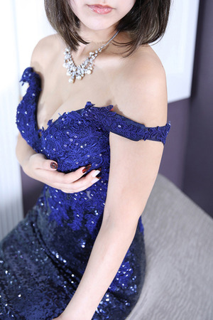 美月 りおな photo1