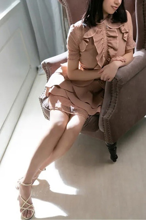 梅乃 渚 photo1