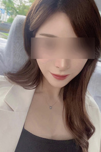 彩鳴 あやな(24)