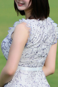 元谷 彩花 写真