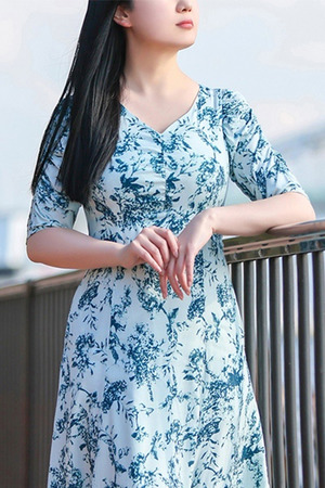 清坂 花恋 photo2
