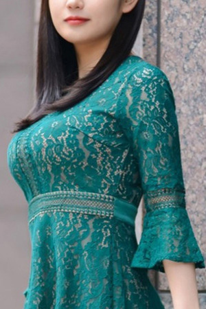 清坂 花恋 photo1