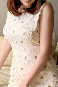 桐咲 奈々 写真