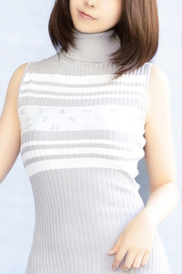 萌乃 弥良(27)