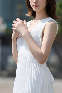 山根 未桜子 写真