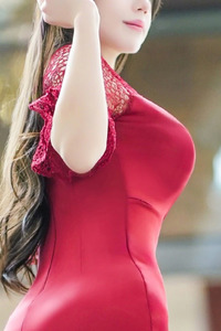 鳴島 瑠泉 写真