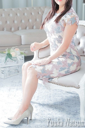 夏目ゆうか photo1
