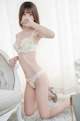 森崎ありさ サムネイル photo2