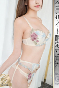 川崎めぐみ 写真