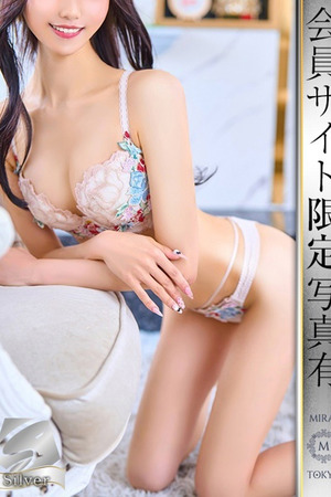 黒瀬めいな photo1