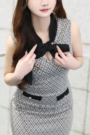 中条 彩璃 photo1