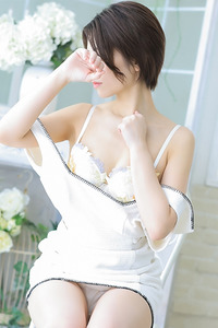 Akari 写真