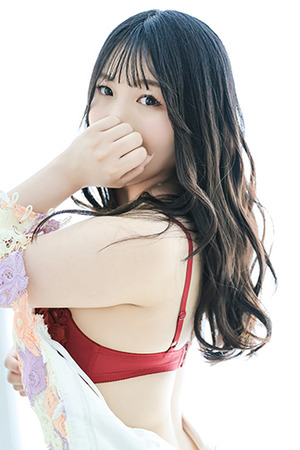 Yuina photo2
