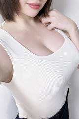 朝日奈みな サムネイル photo1