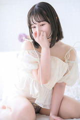 新人・こはる☆濡れて誘う清純肌 サムネイル photo3